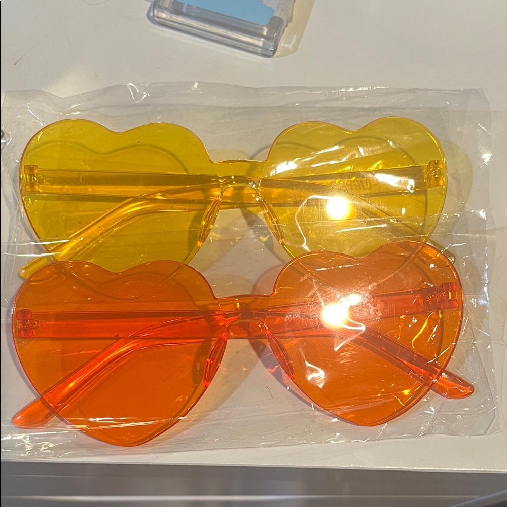 Heart-Shaped  Sunglasses - Yellow and Orange